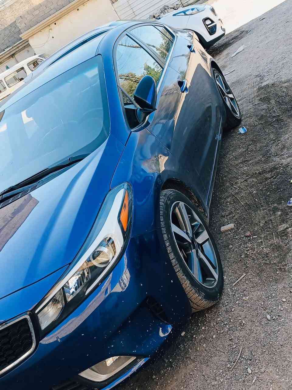 سلام عليكم عندي كيا فورتي موديل 17 فول مواصفات جيتي عده الفتحه بغدادبسمي جاهزه من كل نواحي محرك فاتحن كازكيت بي فقط 2000السياره حادثها سرقه بنيد وحالين صبغ احزام جماليه هسه صبغتها مكان سياره جكوك الكاظميه *********** سعر 106
