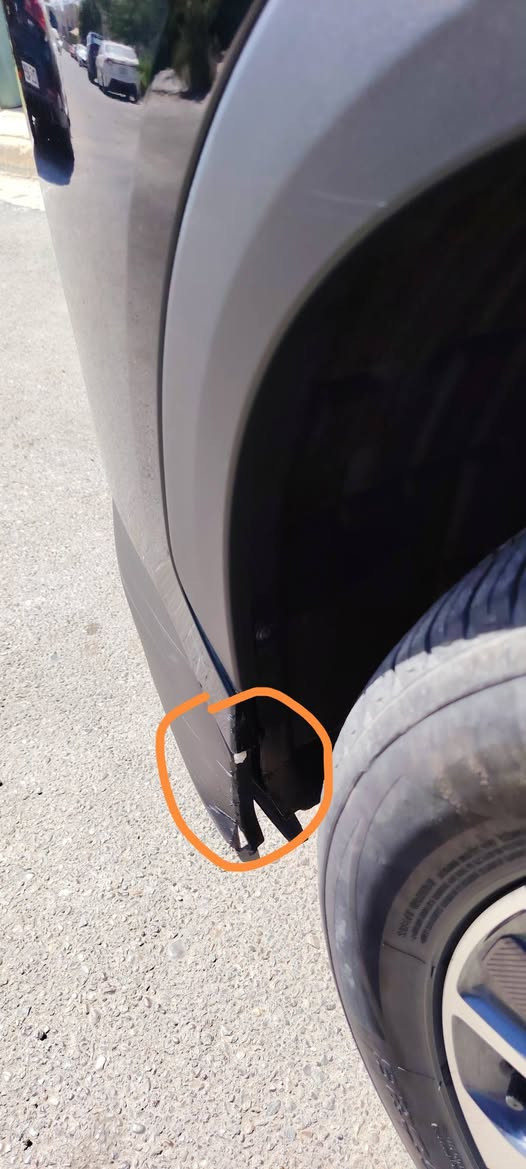 السلام عليكم جيتور داشنك كمفورت محرك ١٥٠٠ توبور بدون بانوراما ٢٠٢٤ لون زيتوني ماشية ٣٢٠٠٠ رقم بغداد باسمي بيها ضربة بالباب تتصلح عالبارد وشخط وطخات بسيطة موضحة بالصور السعر ٢٠ مليون قفل والتواصل عالخاص


**إذا كنت صاحب هذا الإعلان وتريد حذفه لأي سبب، رجاءا أرسل رسالة إلى الدعم الفني**