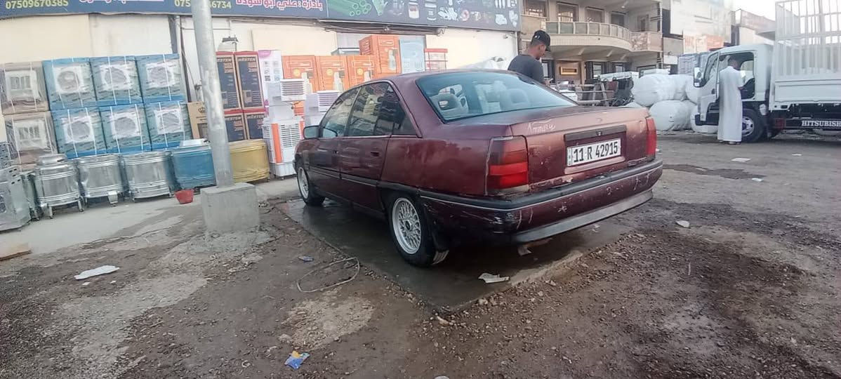 سلام عليكم أوبل اوميكا موديل 89 محرك 2000 كير اوتوماتيك جدد سنويه 27
سعر 26 وبيه مجال مكان بغداد ابو غريب 
رقم الهاتف بي وات سات
***********
