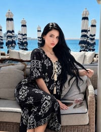 فستان فوشيا • قصة عصرية • قماش خفيف