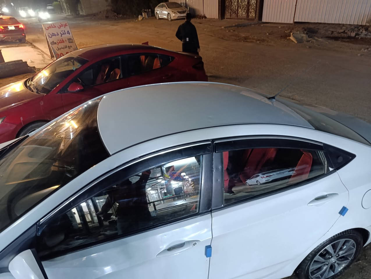 السلام عليكم 
اكسنت موديل 2012خليجي
بيه باب مبدل وجاملغ 
ماشيه 200
السعر 83
المكان بغداد الدوره
***********
محرك 1600
