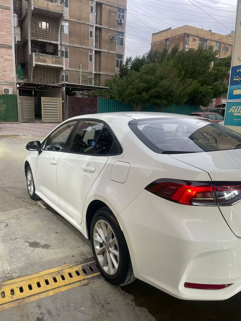 السلام عليكم
تيوتا كورلا 2022 خليجي 
بانزين 
ماشيه 35 الف 
السياره بدون صبغ وبدون تبديل 
بيهه بارد فقط 
جديده السياره 
رقم اربيل 
العنوان زيونه او الكراده
السعر 138 وبيها مجال بسيط 
للاستفسار ***********
