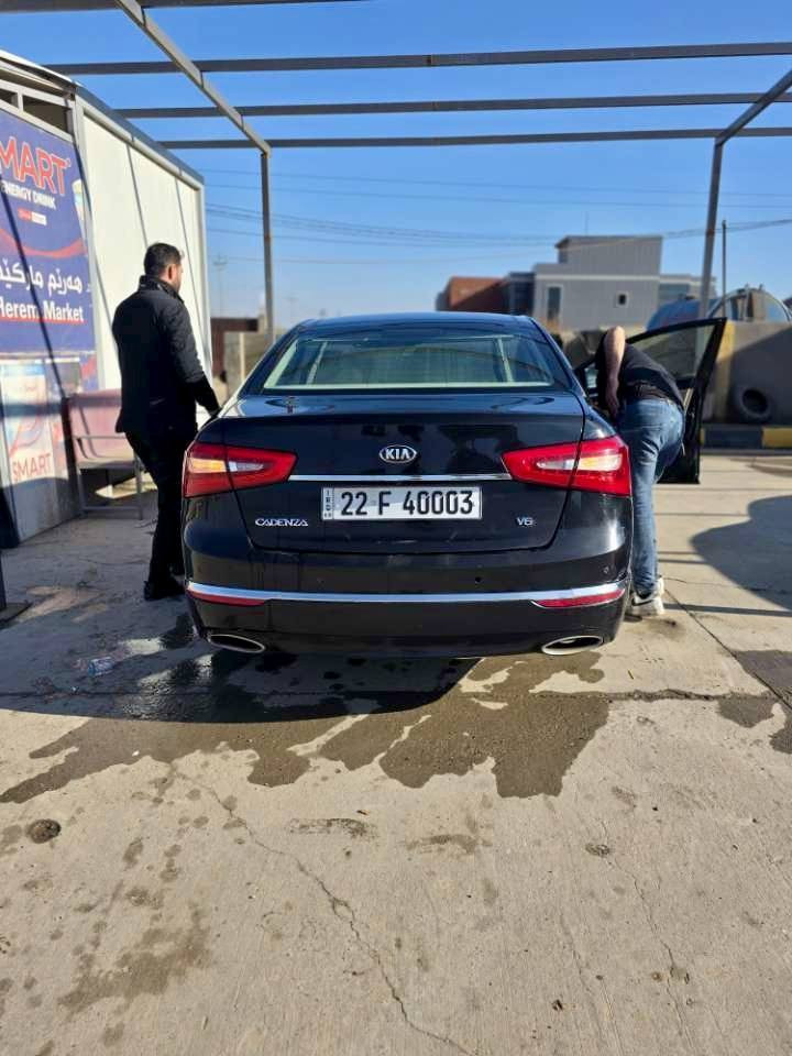 ڪـیا ڪاندێزا.، مـۆدیل 2014.، خلیجی 
موواسەفات.: فوول فوولە لەوەی زیاتری نیە قەپات مواسەفاتە داخیلی Vip📙
سیارەڪە زۆر جوان و  توند و تۆلە تەقەو ڕەقەی تیا نییە گیڕ و مەکینەی بەشەرت بێ عەیب چوار تایەی نوێی لۆڪۍ لۆ بەستراییە 
سیارەکە شوشەییە نە تەزرە نە شوخت و قنج و قۆپ نە کاڵ بوونەوەی نییە ماشاءاللە لەسەر دەقی بیلادی شەریکە ماوە  تەنها چوار پارچەی سبوغە بەبێ داخیلی و بەبێ ئێڕباگ سعرەکەشی خوار هەمو بازاڕە داوای 130 گەلاو معامەلەی لێدەکەم 5 گەلاشی غرامە لەسەرە
ژمارەی موبایل:  *********** سوران, أربيل
