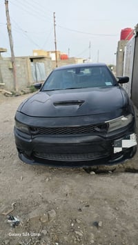 شارجر لبيع موديل 19اصل  لسعر 175 وبيه مجال قليل 07780460727 تصال )وهاذ...