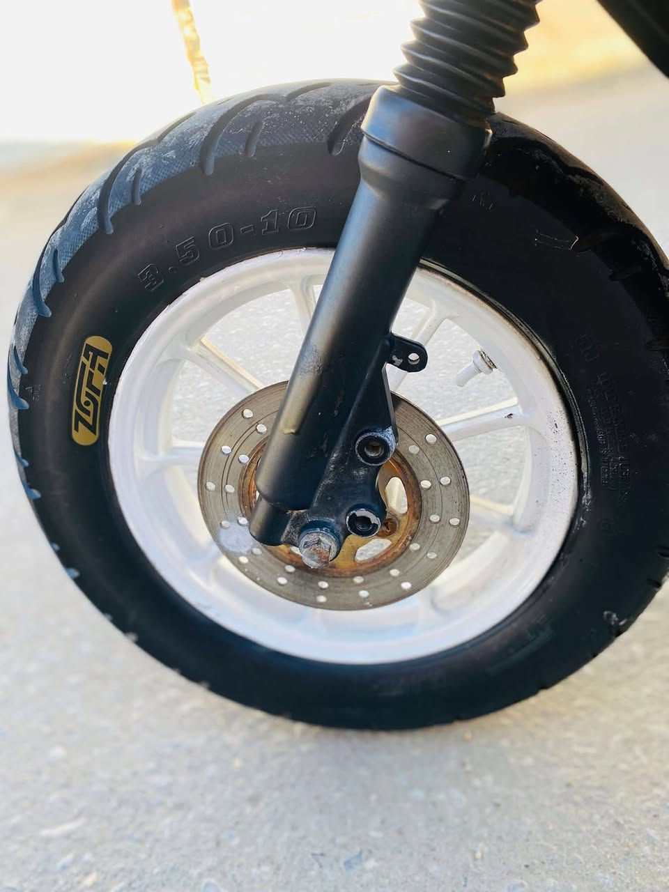 السلام عليكم ماكس عدله بوشه 55  محرك نشط لا نضوح ولا تبخير تجي وتفحص بيدك نص هندر سلف شغال فقط نقص باتري شلعه ومعدل يشك الكاع الدراجه تعمير جديد صبغ حراري ويل نجمه الدراجه رياضيه وحلوة ماكو شي مابيهة جديد تعمير يخبل السعر 375 بيهة مجال بسيط  خاص ما متواجد فقط ع خط اتصل *********** وبيك خير ودلل او تتصل واتساب مكان الدراجه بابل قضاء المحاويل
