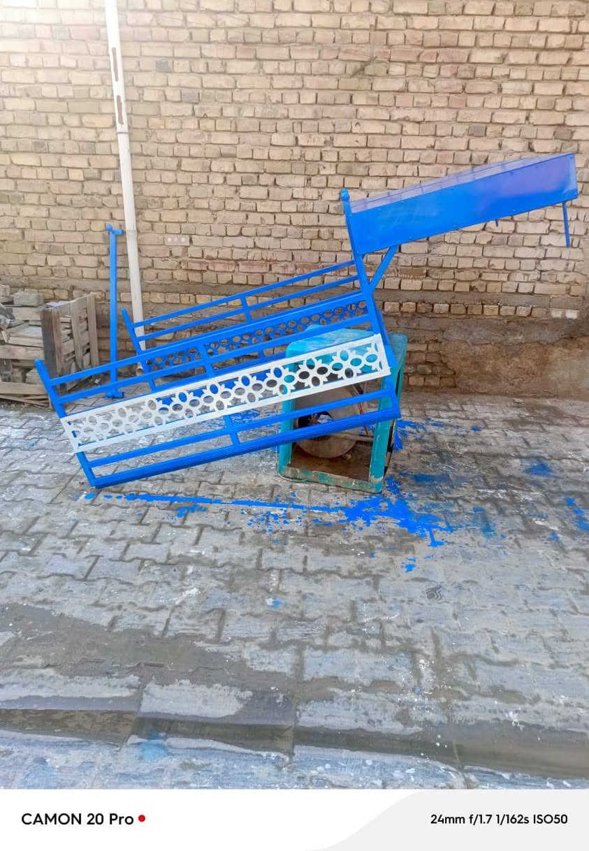 السلام عليكم محجر للبيع سعره 225رقم الهاتف ***********
