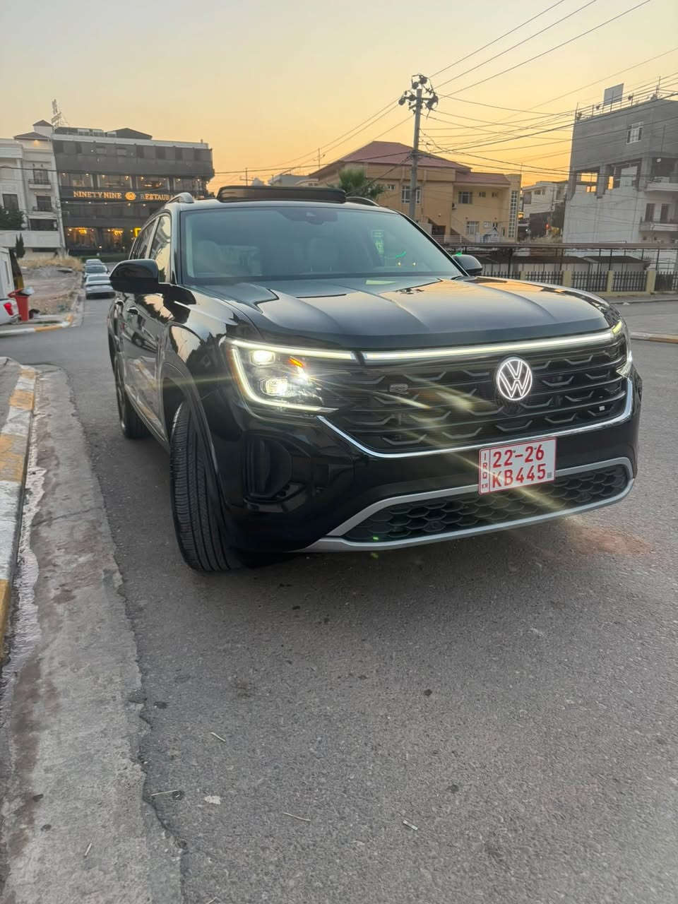 VW Atlas 2024 Panorama 
سياره بيها قطعتين جاملغ وبوند و بيها شويه pdr  
بانوراما
دبل اكسل
داخل بيجي
7راكب 
الشكل الجديد
9  الف مايل 
فتل رادارات + حساسات
ويل 20
رقم الشاصي موجود بالصور 
يصمة 4 أبواب
بصمة تشغيل 
محرك 2.0 تيربو 
كافة تحكمات السيارة لمس تشغيل عن بعد
شفتات ستيرن 
‏‎صندوق شفط كهربائي
وضعيات قيادة 5 ايكو وسبورت 
انارة داخلية .. ليدات .. تحت الرجل 
لايت لد متحرك عدسات تتحرك مع ستيرن .. بك لايت لد 
‏‎رادار أمامي (تحديد مسار)
‏‎رادار جانبي (نقاط عمياء)
‏‎رادار خلفي (تحذير من الاصطدام)
‏‎تبريد مركزي لمس
‏‎كشنات جلد / كشن تدفئة / تبريد 
‏‎كشن كهرباء
‏‎دشبول ديجيتال
‏‎هاند بريك بصمة
كير بصمة 
‏Android Auto 
‏Apple Car Play 
‏‎مانع انزلاق+ABS
‏‎شاشة كبيرة لمس
‏‎حساسات خلفية .. امامية . جانبية 
‏‎تحكمات استيرن .. ستيرن تدفئة 
‏‎اوتو ستارت Auto start 
‏‎اوتو ستوب Auto Stop 
‏‎منافذ type C 
رقم كاتي وتترقم شمالي 
مكان السياره دهوك
سعر جدا مناسب
للاستفسار 
***********
*********** دهوك, العراق
