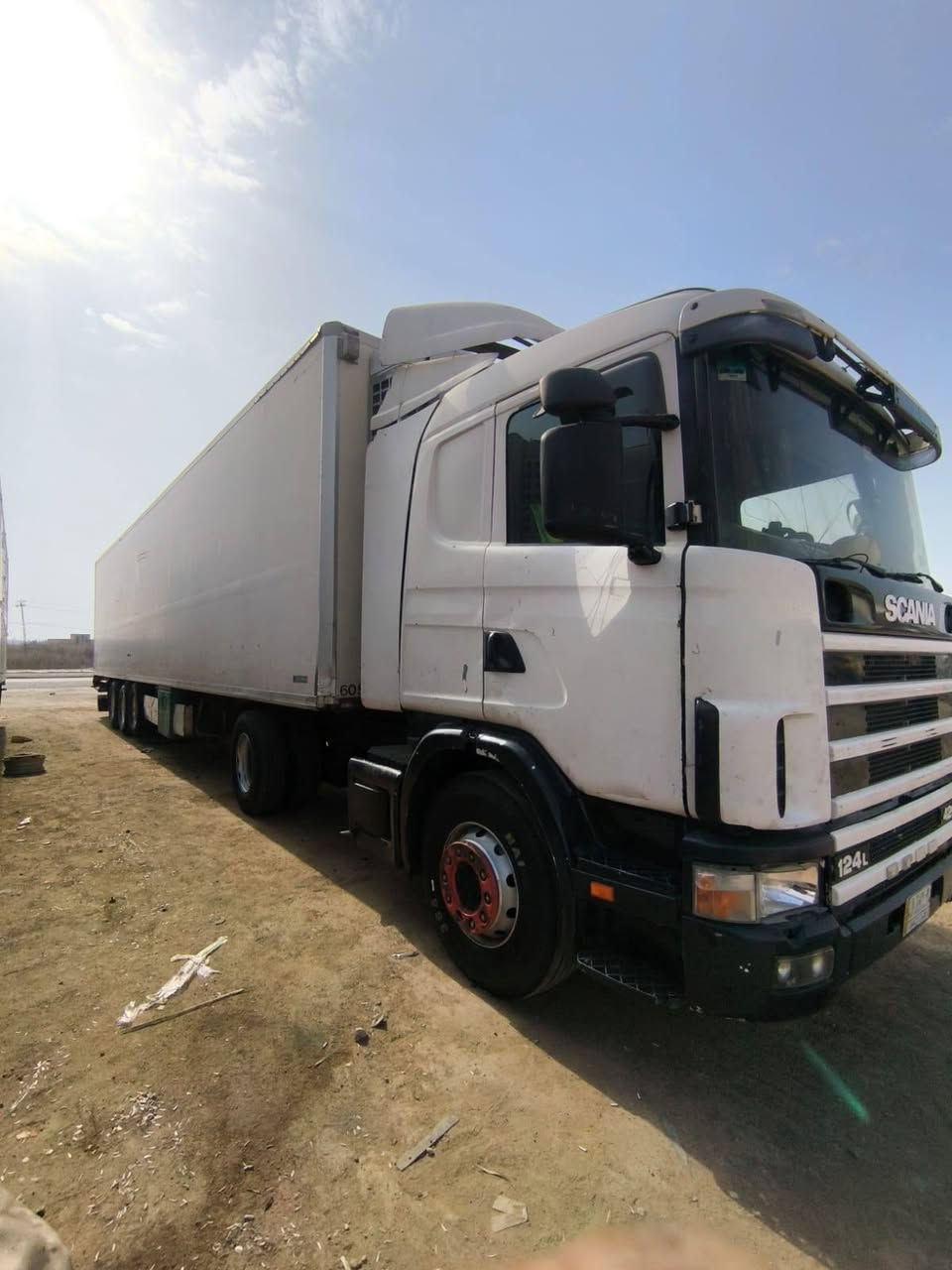 سلام عليكم البيع سكانيه بم ونوزل موديل 2000رقم انبار معه براد كرونه رتفاع ٢٦٥ سمك ٧ وجهاز سبي ثري العنوان واسط الزبيديه رقم ***********
