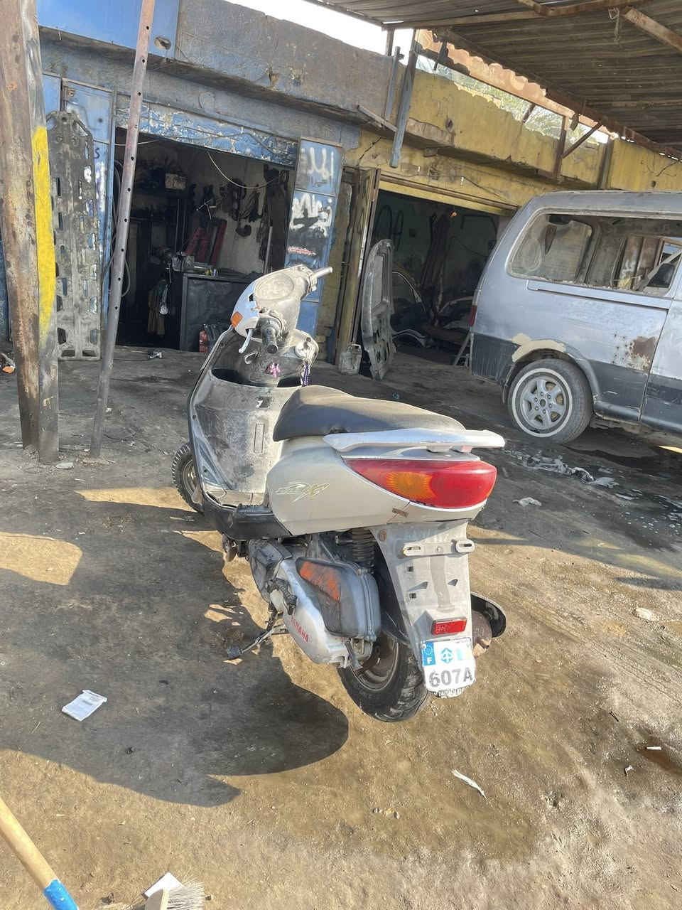 دراجه بريز للبيع 

الدراجه جاهزه من كلشي 

خير من الله 

تجي دكلب وتشوف بعينك 

مكاني بغداد المعامل 

رقمي ***********

السعر 500 وبيها مجال حك الجيه
