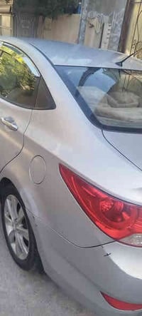 اكسنت مضلع خليجي ٢٠١٣ نظيفة حيل  مكفولة من الضربة والصبغ بيها بس هلال ...