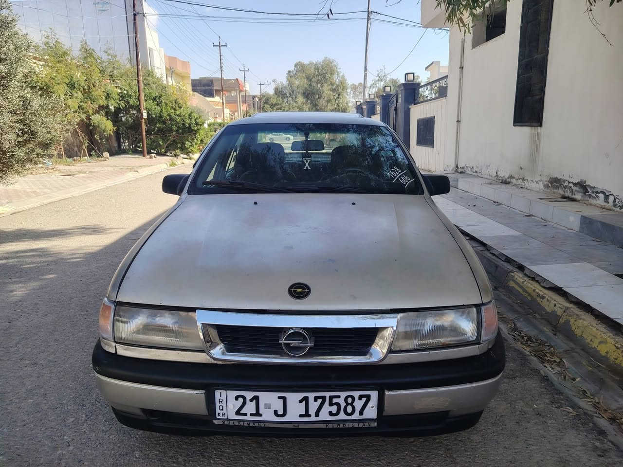 سياره اوبل فكترا موديل 91 حجم 18 سياره نظيفه كولشي مابي شرط بدون ضربه سنويه جديد لل 2030بي دفتر بنزين كهربائية كلها شغال تخم صدر جديد سعر 40وبي مجال بسيط عنوان كركوك رقم هاتف ***********
