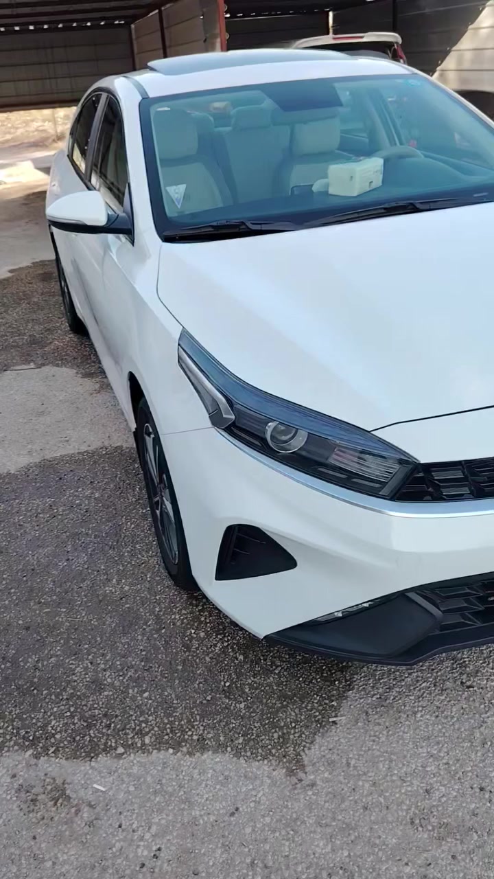 رمضان كريم
سيراتو ٢٠٢٣ فول مواصفات مكفوله من الصبغ والضربة والبارد مطلوبة باقيله سنتين وتنفك مطلوبة لمصرف باسم شخص اني مشتري منه شخصيا عندي وكاله عامة السعر 165 وبيه مجال بسيط
الاستفسار الاتصال ***********
