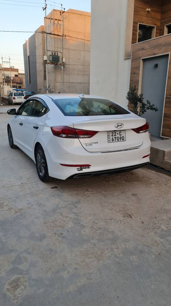 المواصفات العامة:
موديل 2018.
​السياره ماشية: 79 ألف ميل.
​المحرك والكير بحالة ممتازة .
ضرر بسيط في (الجاملغ الخلفي وأطراف الباب الخلفي). من امريكا
البوند مبدل حادث بسيط (ما بيها لا دواخل ولا شواصي) 
​ إيرباك الستيرن (مفتوح) 
​ملاحظة جمالية: توجد بعض ملاحظات "التقليم" 

​الإضافات والتقنيات:
​✅ نظام تشغيل عن بعد.
​✅ كاميرا تسجيل حوادث (Dash Cam).
​✅ حساسات خلفية (بـك).

رقم الشاصي : 5npd74lf9jh392162

السعر: 124 وبيها مجال موصل, نينوى


**إذا كنت صاحب هذا الإعلان وتريد حذفه لأي سبب، رجاءا أرسل رسالة إلى الدعم الفني**