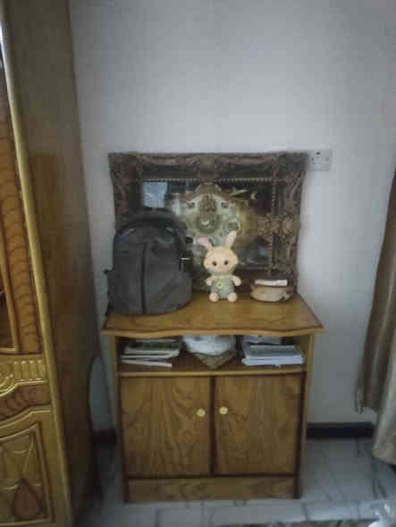 سلام عليكم غرفه نوم للبيع جديده
السعر 550 للسفسار انتصال ***********
