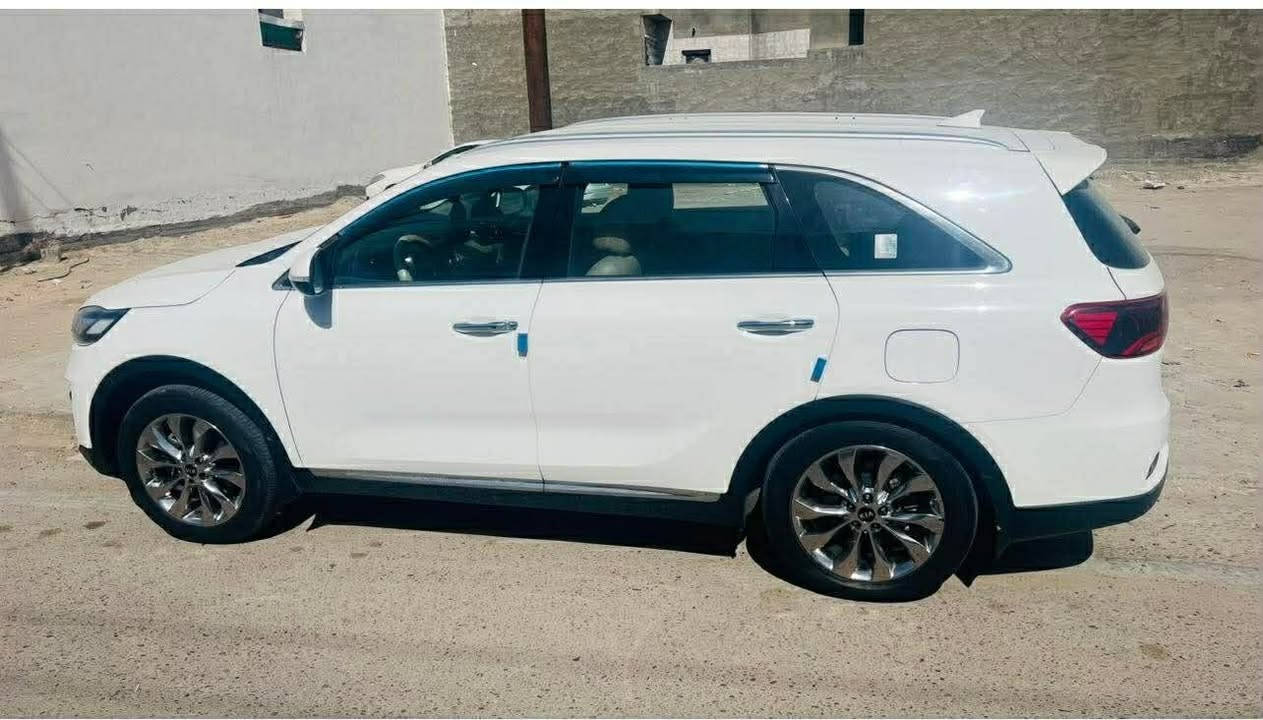 لسلام عليكم سورنتو موديل 2020
 فول ما عده البانو رامه
  معروفه مواصفاته  سياره
 جديده كلش مكفوله كفاله عامه
صندوق كهرباء 
كشانه كهرباء 
شاشه كار بلي 
حساسات
دبل شباك بلادي
السياره 6 مو 4  
 تاخذه متصرف عليه ربع جديد 
تخم تاير جديد تبريد ثلج ماشيه 117 
سياره جاهزه مجهزه العنوان الانبار الفلوجه 
***********
