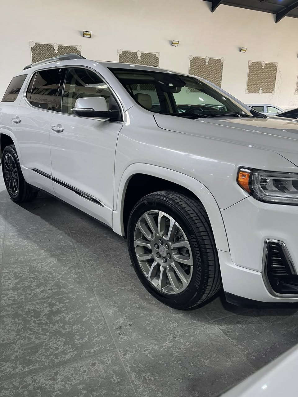 مرحبا البيع جي ام سي اكاديا المواصفات دينالي يعني فول فول 1/1 رقم اربيل موديل 2022 محرك 4 سلندر تيربو ضررها جاملغ أمامي صبغ بجم كبس امامي +خالفي المكان اربيل ***********
