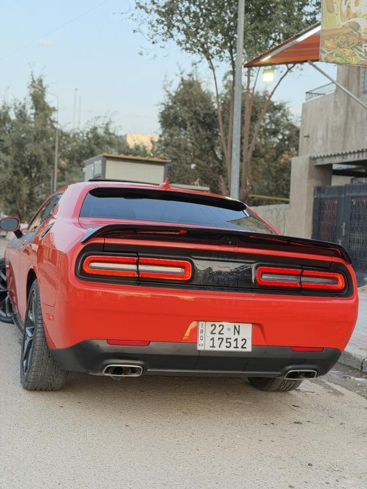 دوج جارنجر جيتي بلاص فول لاخير2023
الموصفات 
ستيرن كهرباء 
خزن ميموري 
كشن حضن كنتارة وجلد 
تدفئة كشنات +تبريد +تدفئة استيرن 
مري تعتيم 

رقم شمالي  
السيارة نقص برغي ما بيها على وضع الشركه جديدة جداً كارتون
لون مميز برتقالي 
حادث جاملغ وبنيد سطحي بدون دواخل نهائي السيارة كفالة حتى من البارد   
عليها برمجة مصطفى ايكل 
 

*********** 
مكاني بغداد
ماشية 9 الف
