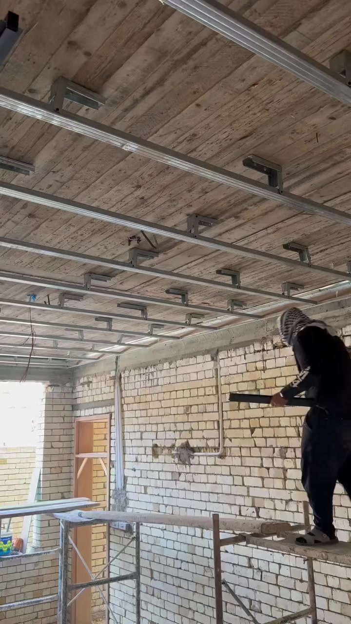 الطفيلي لجميع الديكورات الداخلية والخارجية معه الجوده والضمان ***********
