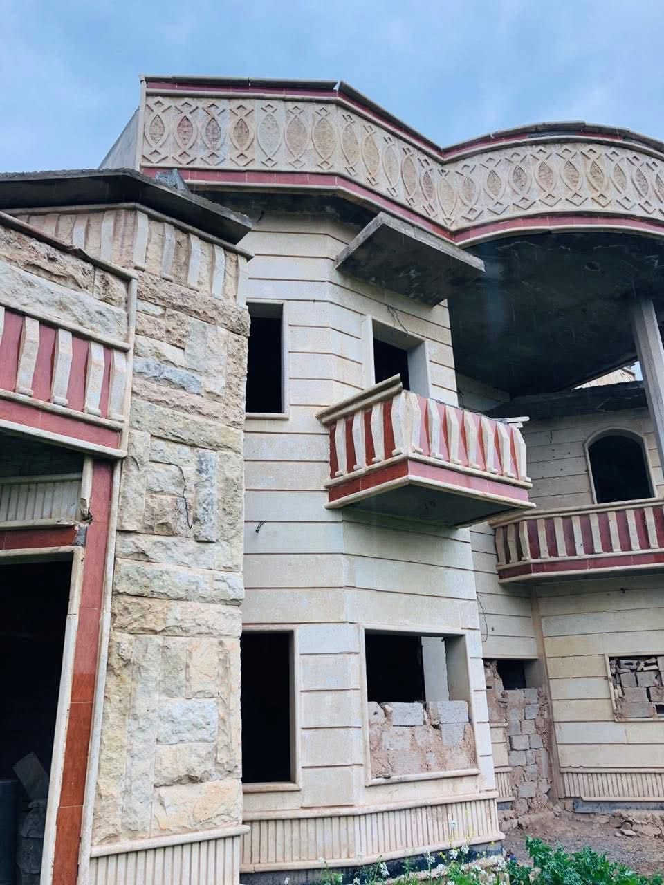 السلام عليكم
#بيت_للبيع

بيت للبيع 

٣٥٢ متر  طابقين واجه حلان مع ارقى شغل 

   الحويجه _ حي القاده

للتواصل ع رقم 

***********
