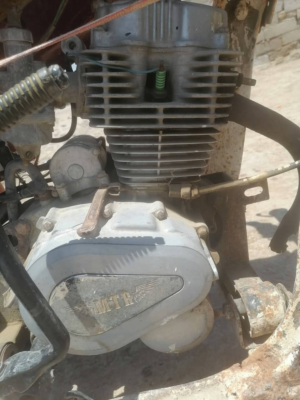 ستوته البيع ادوات سلطانه محرك ناعم شاصي بيه بس هاي كاطعه بل مقطع نكر مكاني البصره قضاء الكرنه سعره 350بيه مجال ريده يتاصل عله راقم هاذ***********
