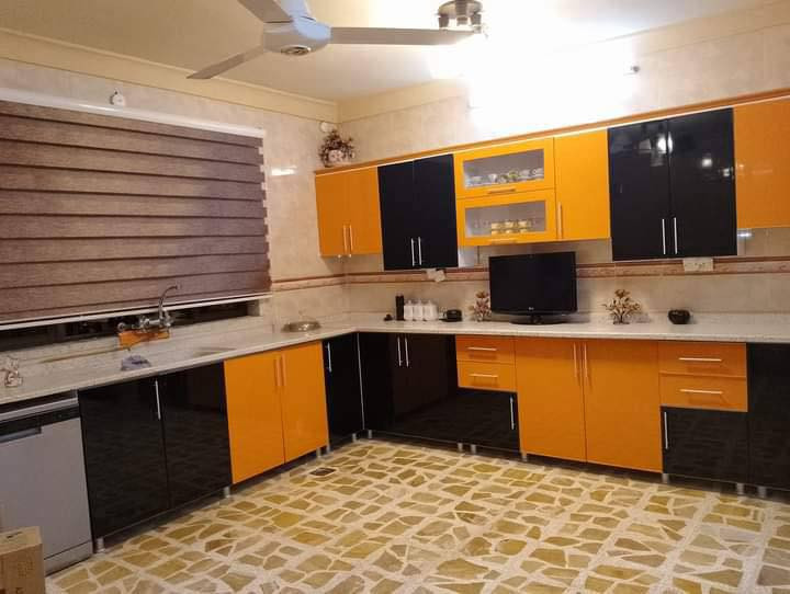 اعلان  20

دار للبيع مزارع الحدباء قرب جامع المصطفى 

460م ( 27م✖️17م ) طابقين استقبال هول اربع غرف سند زراعي حق التصرف 

💲السعر على تلغرام 
https://t.me/walidhamo
🏢 مكتب النجمة للعقار
📍 الموقع: بعويزة – قرب محطة السادة
📲 ***********
📲 ***********
