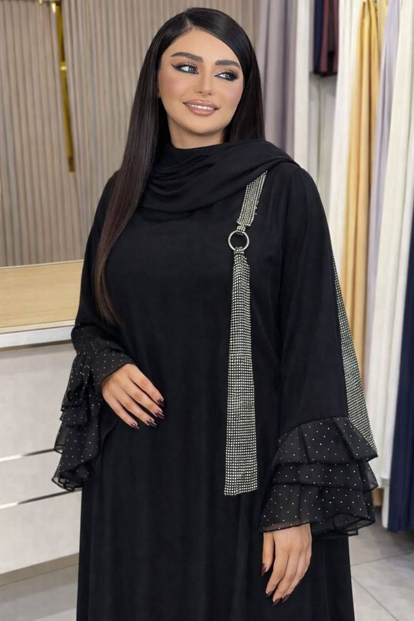 عباية بهالهيبة والسواد ميتكرر 🖤
أناقة هادئة بتفاصيل راقية ♣️
عباية خامة القماش كريب فاخر ولمسة شيفون منقط بستراس تخلي الإطلالة ملكية بكل خطوة 👑😍 

القياسات / S / M / L / XL / XXL / XXXL / 

مراسلة الصفحه خاص للحجز والاستفسار 
يوجد خدمة توصيل لجميع محافظات العراق 🚘


**إذا كنت صاحب هذا الإعلان وتريد حذفه لأي سبب، رجاءا أرسل رسالة إلى الدعم الفني**