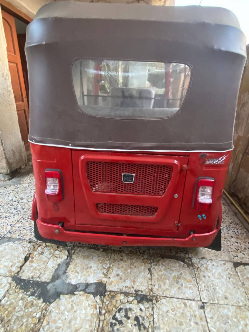 تكتك البيع 22 شهر 7 مكفوله من كلشي بس ماعده طخه موضحه بل صور وخياسات فقط  تصال عبر رقم بس خاص ماكو بس ***********
