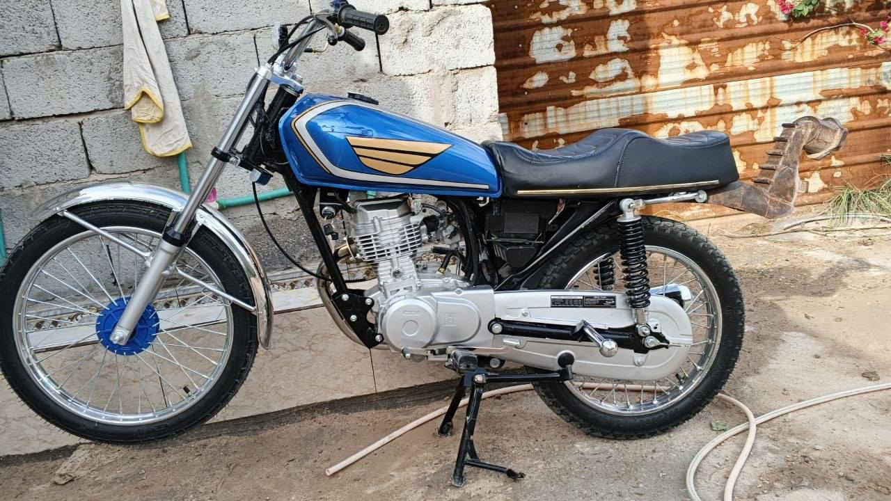 عمي سلام عليكم دراجه للبيع وراق اصولي اول تبديله دهن صارلها 15يوم من عمرتها شاصي 17دراجه مكفوله من شخط مكان شطره شراي تصل  ‏‪***********‬‏
