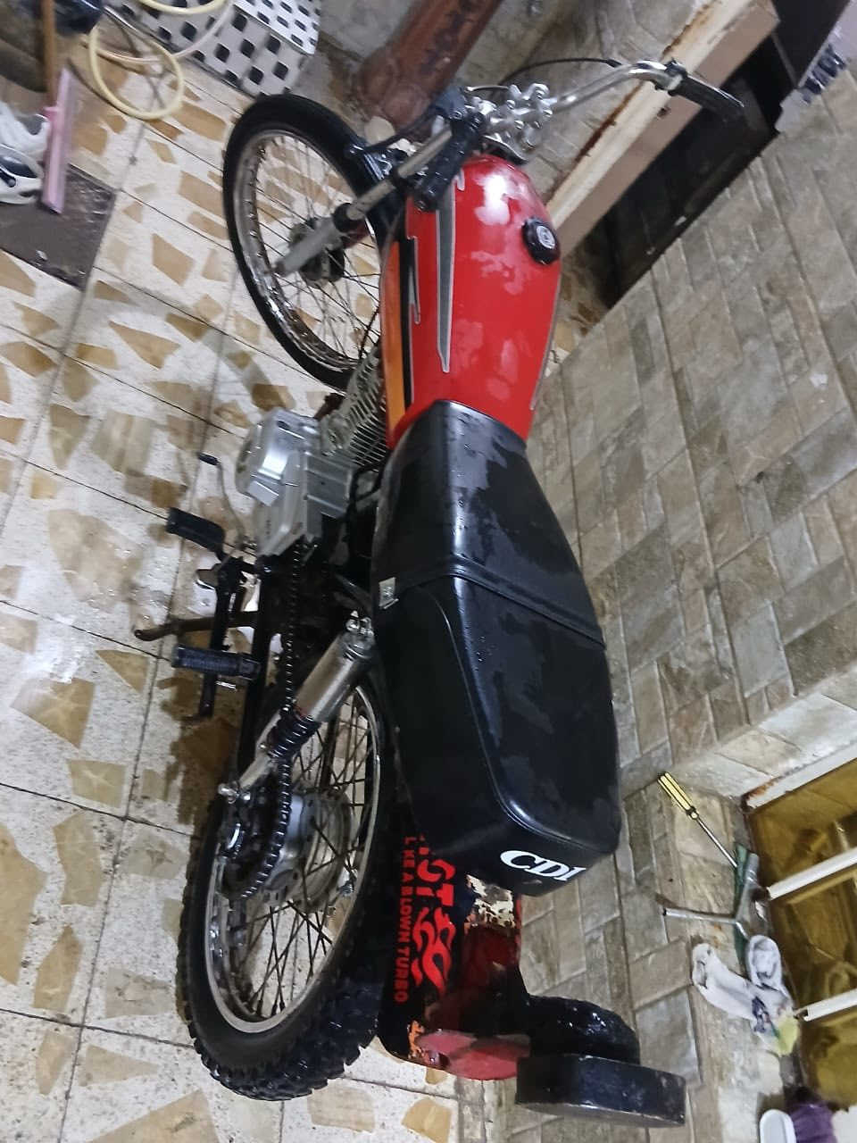 سلام عليكم نامه اوراااااق موديل 19   سعره 475  مكاني ناصريه مركز(***********)
