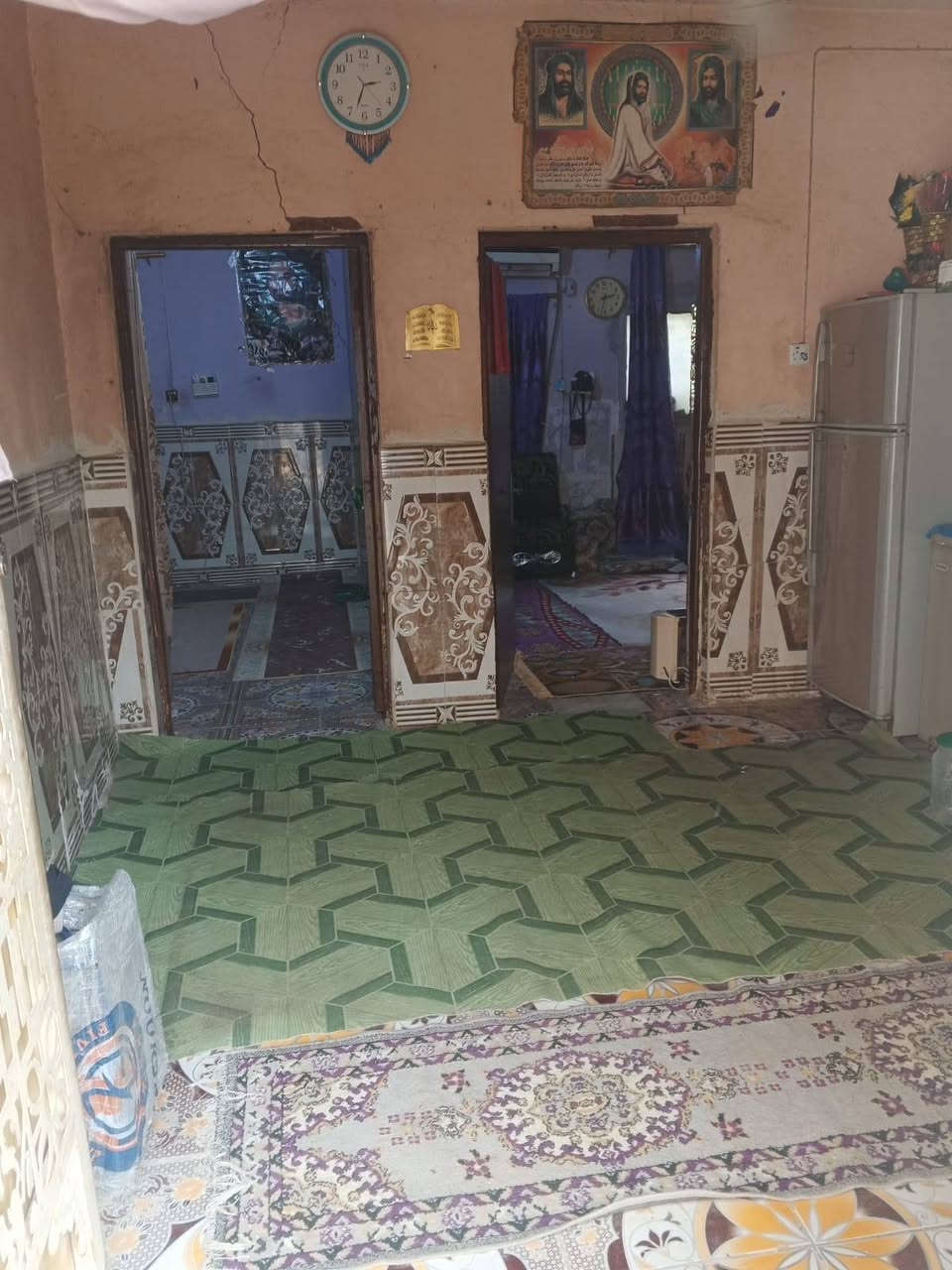 مكلف بلنشر بيت زراعي مساحه 110للبيع الطليعه الأولى شارع يا حسين النزله الي مقابل مجمع بصاط الريح السعر خاص رجاء يحتوي على غرفتين وصاله ومطبخ وصحيات وستقبال  ***********واتساب
