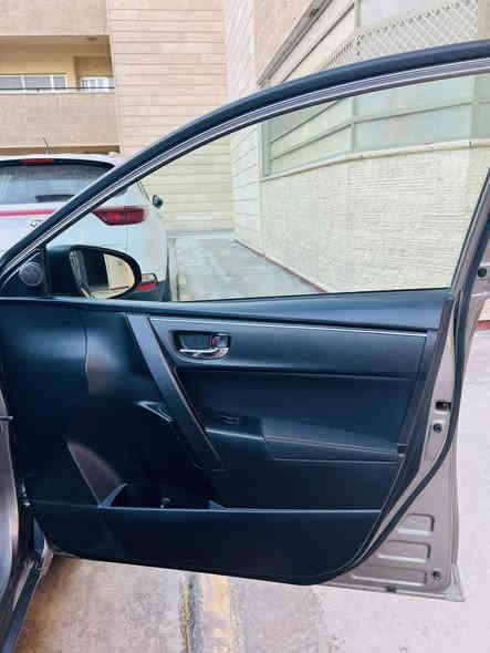 سلام عليكم كورله 2018 Le محرك 1800 وارد امريكي  بجم كبس  كير محرك  صدر امامي خلفي تدئفه تبريد كله عل وضعيه الشركه تخم تاير سياره بلاديه جاهزه وجديده كله عل وضع الشركه رقم بغداد انكليزي سنويه2030 هزه جديده بسمي السياره. حجر بيئه سياره ماشيه 88 صور حادث امريكه مرفق بل منشور سعر 148 وبيها مجال قليل مكاني بغداد رقمي ***********
