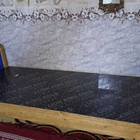 توجد چرابي خشب مال اطفال للبيع عدد ٢ وحدة زينة والثانية تحتاج شوي تصلي...