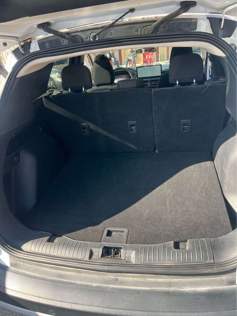 فورت اسكيب 2024 ACTIVE 
مواصفات ACTIVE 
فوول ما عدى فتحه
بصمه و تشغيل عن بعد و شاشة كبير و كيج إلكتروني و سندوق شفت و كشن كهربائي و كشنات هيتر و تبريد قطعتين و سيارة فور ويل AWD و بعد بيها هواية مواصفات داخلي
ضرر / واحد جملغ و نص باب صبوغ بدون دواخل و بدون ارباك كل سليم عل وضع شريكة
سيارة 3 سلندر 
سعر 134 و مجال
*********** واتس اب موجود
عنوان معرض عقره
رقم شاصي موجود عل منشور اكر, نينوى
