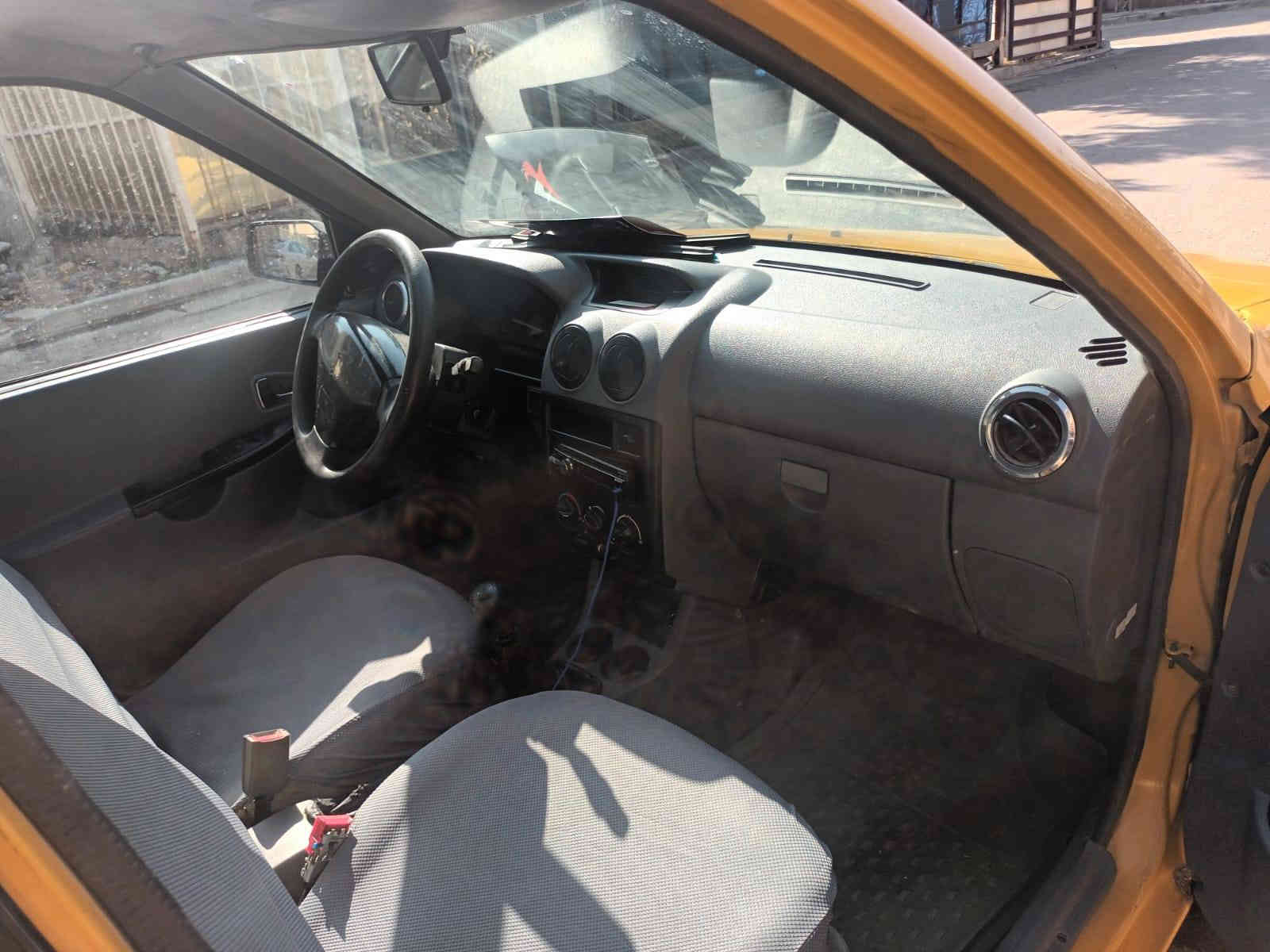 سايبه موديل٢٠١٥ مكفو من كير مكينة وتبريد وبدون صبغ وجاملغ تبديل وتخم تايرو  دواخل ابلاديه وسنويه لل٢٦ مصفر هيىه وغرامه وشاصي واحد سعر ٢٩ المكان شهدا البياع شارع المضخة الاول *********** * *********** بغداد
