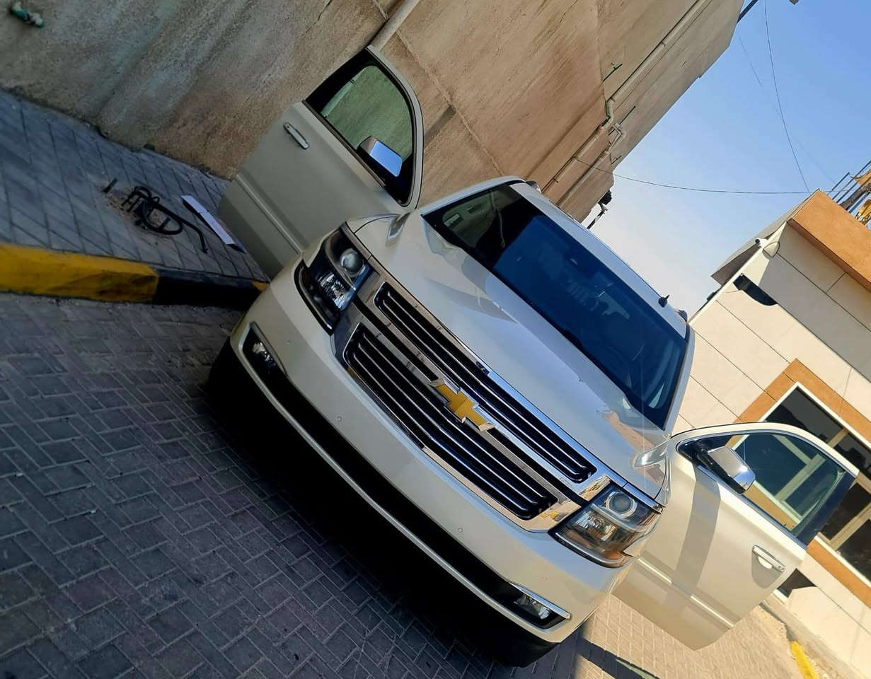 تاهو LTZ موديل 2015  فول مواصفات السياره بدون حادث فقط بيها رشات صبغ جماليه من امريكا غير مكفوله من الصبغ  مكينه 5300 كير + - السياره بصمه + بصمه 4 ابواب حساسات خلفي + امامي كشنات ملكي كل الكشنات كهربائيه خزن كشن ميموري رادار تحديد مسار + رادار جانبي اشاره بالمري ستيرن كهربائي شاشه عرض دلعه شفط وهواي مواصفات بيها بعد  تسجيل جديد السياره حتى مصقطلها باقي فقط دفع الكمرك السعر 220 وبيها مجال حق الجيه للاستفسار الاتصال بالرقم ***********
