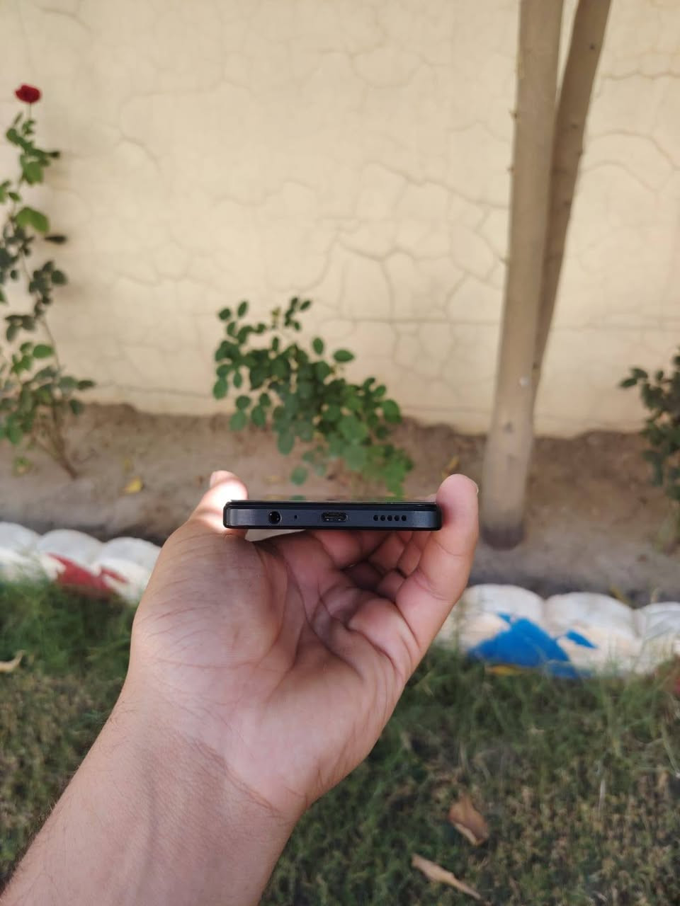 هونر X5b
لون اسود
ذاكرة 128
بطاريه 5200عملاقة بلشحن انساه
جهاز بلادي حيل نضيف
جهاز مال جناي 
للبيع او مراوس حسب القناعه 
***********
