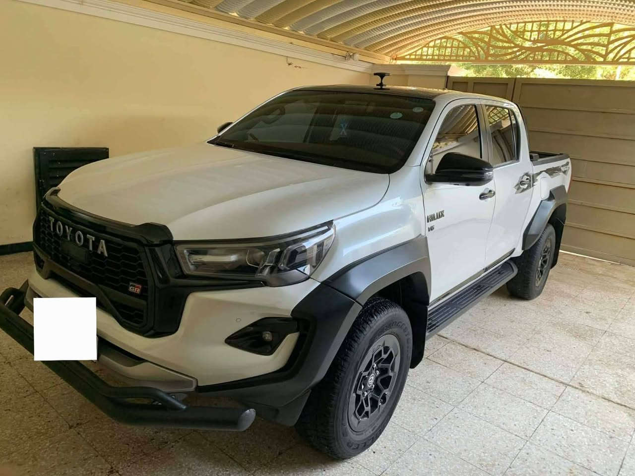 سلام عليكم عندي سياره البيع بيكم جي ار موديل2024 رقم سلمانيه سياره مكفوله كفال عامه ماشيه 20 الف عنوان بغداد ولشراي يتصل عى رقم ***********
