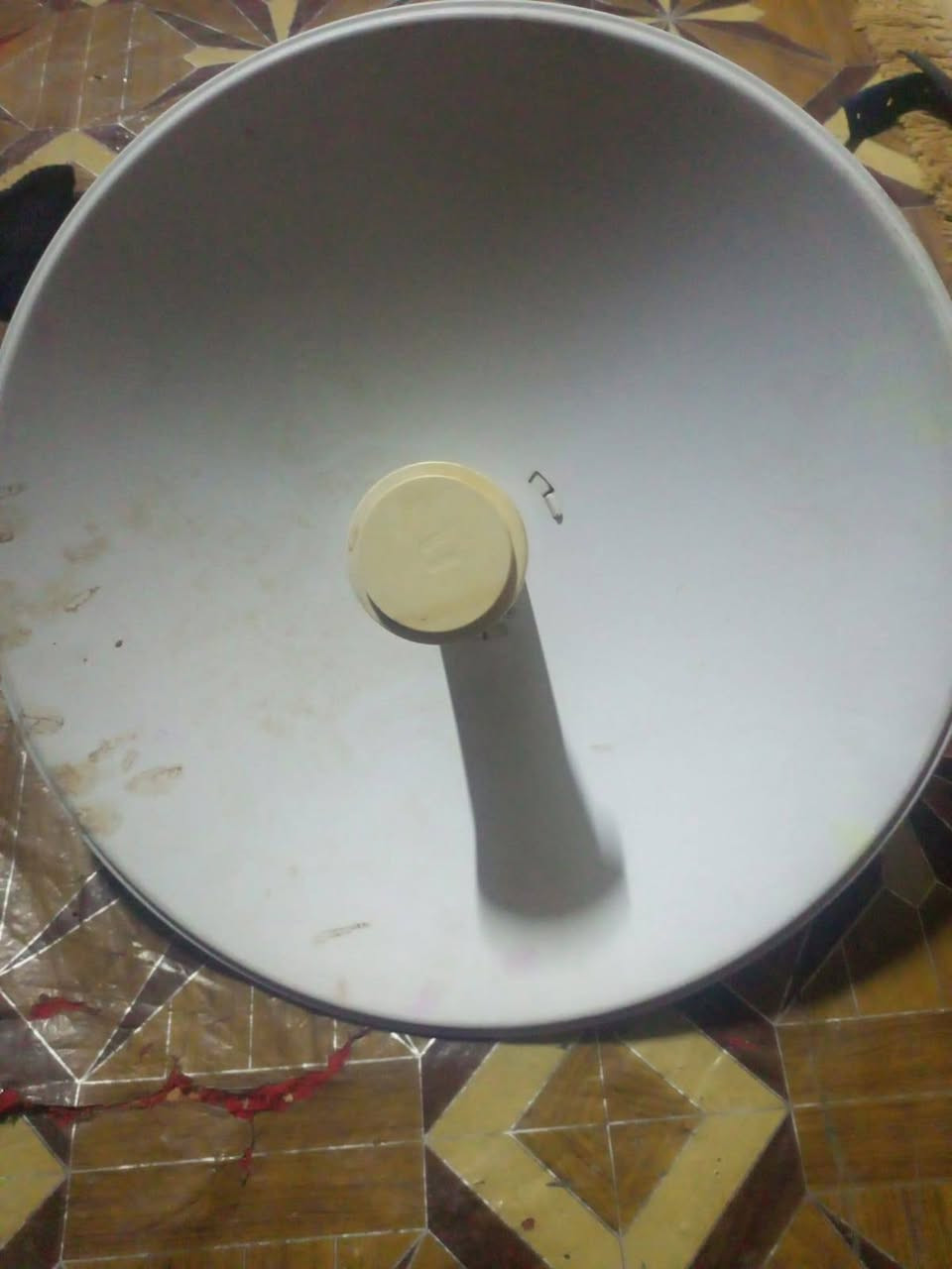 السلام عليكم شباب للبيع نانو راوتر ستعمال شهر واحد 150
