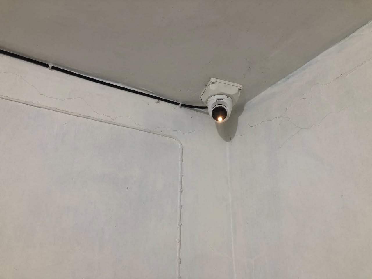 جانب من اعمالنا في الرفاعي  
مركز الرحمن للعلاج الطبيعي 
سستم كوكتيل 5 ميكا و 2 مبكا 
المهني موسى الكامرات***********
فني مختص في جميع انواع الكاميرات تنصيب وصيانة جميع اعطال  الكاميرات المراقبة الانالوك والـ ip
حافظ على املاكك  مع امان متطور ✅
ذي قار _الناصرية _قضاء الرفاعي 
العمل في جميع انحاء ذي قار

 #دهوا #نضام #امان #دهوا #
