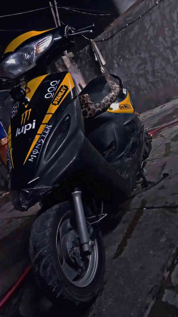 سلام وعليكم عندي دراجه ماكس قجمه
السعر 250 رقمي ***********
