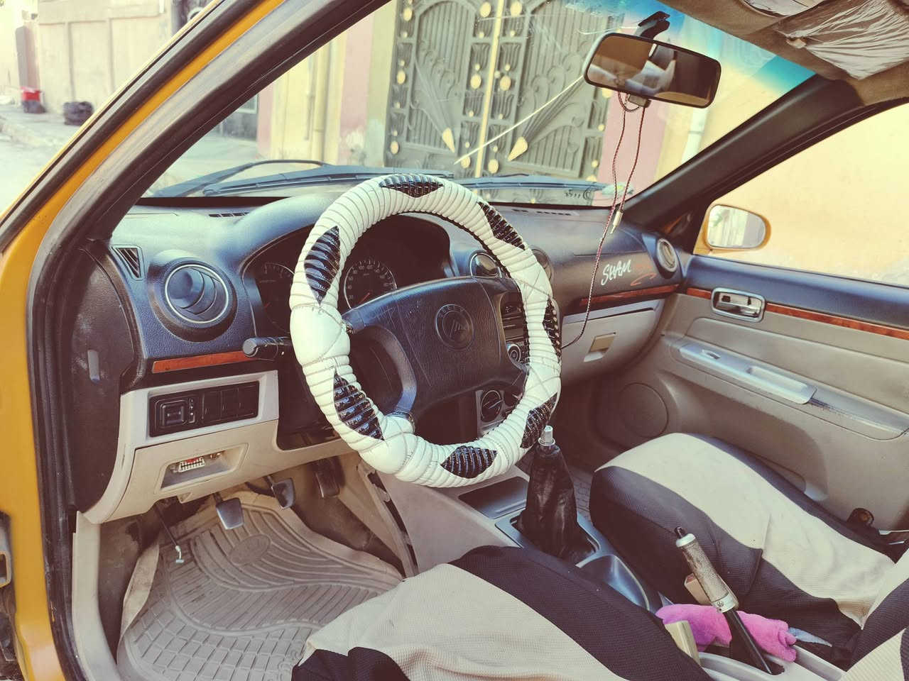 سلام عليكم.
سيكي 2012 شرط تحويل من الشرعي شرعيها سكنو موصل  غرامات صفر هيئه عليها اقل من 100 الف بدون ضرر مكفوله من اي حادث قوي كير محرك كهربائيات كلها شرط طخم تاير نضيف جواها سياره جاهزه كبل عل شغل بيها كابون ورقي  ولاكن متوقف
للتواصل ***********  ***********
