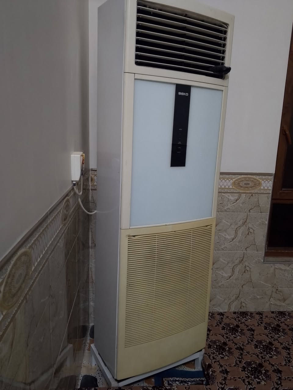 السلام عليكم سبلت 3 طن للبيع عل فحص المكان فلوجه السعر 400 او بي مجال بسيط للتواصل خاص او على الارقام التالية ***********
                    ***********
