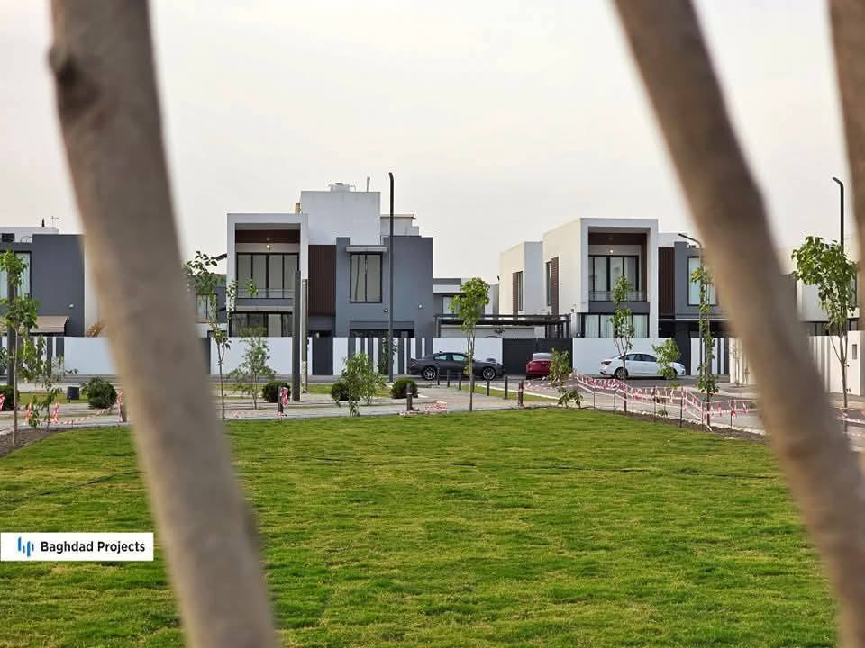 السلام عليكم ترتيب الحدائق وفرش الثيل 
***********
