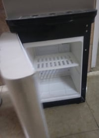 ثلاجة • مستعمل شهرين • قادسية ثانية