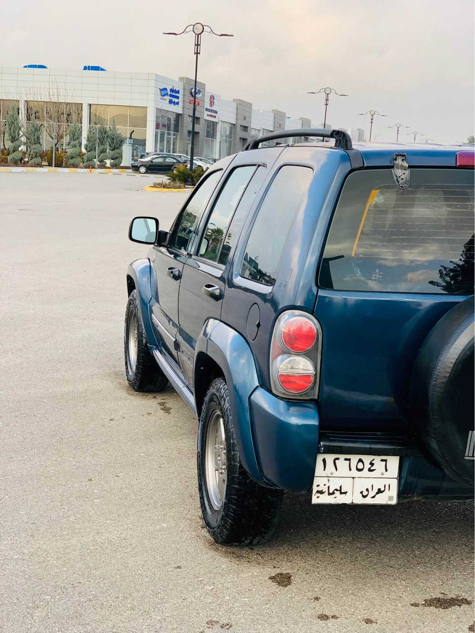 شوين سليمانى ***********سعر59كه ميك مه عامه له 
جێب لیبرتی مۆدیل2006دەبل ئەکسل مەکینەو گێر بەشەرت تەبریت ساردو گەرم جوارتایەی تازە
900دۆلار خرامەی تیایە دوای مەعامەلە ئەگەرێتەوە 
تەعدیل سورعە سوکان ڤۆلیم تەحویل خرامە براوە بەشەرت  ئالوگۆرناکەم تکایە السليمانية, العراق
