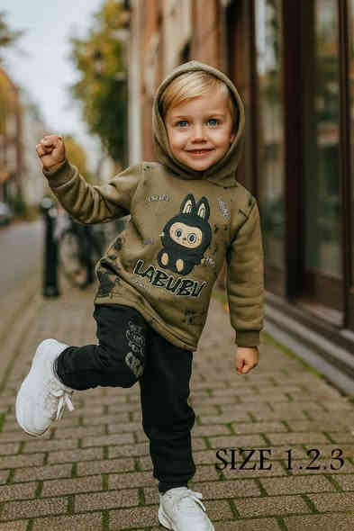 لابوبوشتائي مبطن خامةكلش حلوة1/3 سنةصناعةسوري الدرزن اتلث الوان اتلث قياسات اقل طلب درزن سعرالدرزن 39 الف تفحص قطعةوحدةامام المندوب اذامونفس المواصفات ارفض الطلب يوجدتوصيل واتس اب ***********.
