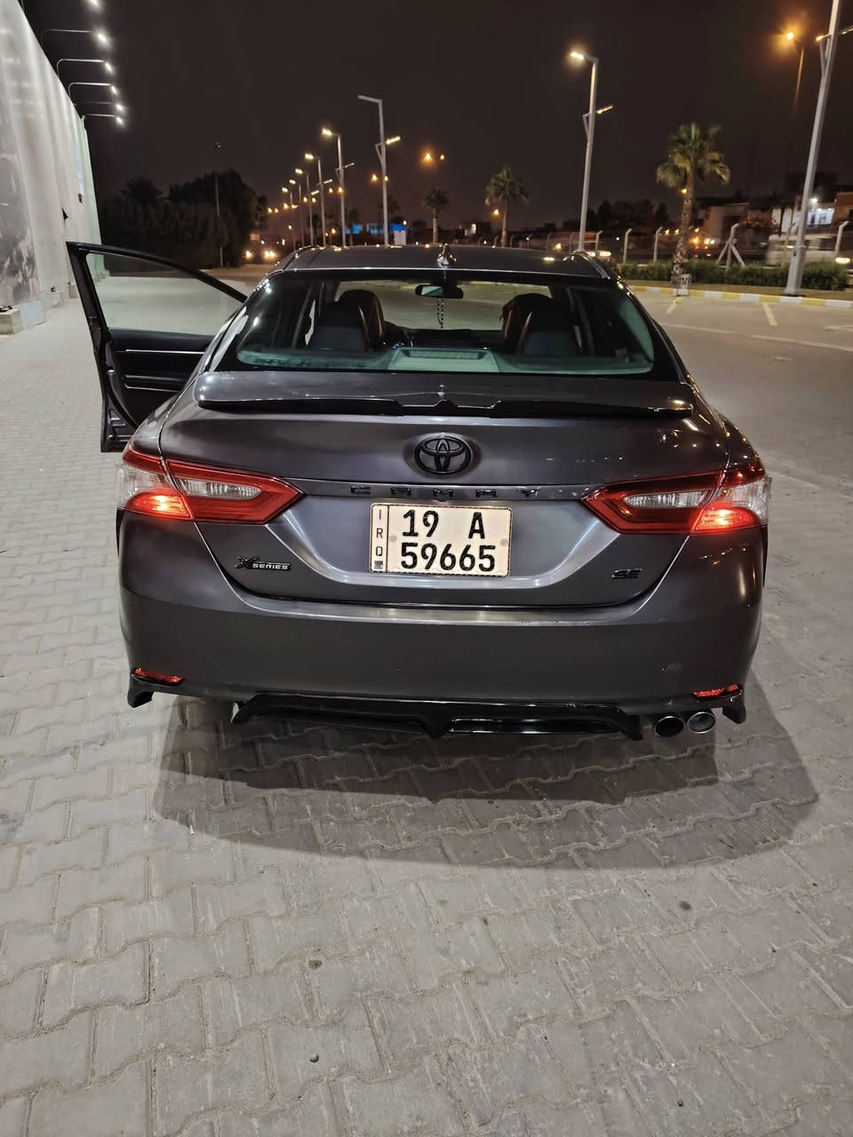 السلام عليكم
كامري للبيع او مراوس حسب القناعه 
2019 اس اي بلاك اديشن اكسيريس سياره ماشيه 98مايل بيه قطعتين صبغ سونار. بالمنشورتخم تاير جديد صدر شاد جديد جاهزه
مواصفتها كشن جلد وكهرباء شفتات بالستيرن شاشه كامره تحكم ستيرن جهتين رادار تحديد مسار رادار مانع انزلاق السعر 165 
*********** واتساب
