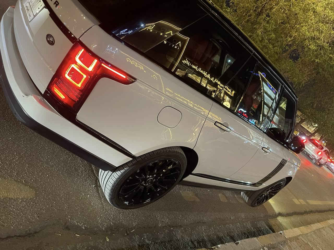 رانج روفر فوك 2016 سوبر چارچ خليجي وكاله سردار vipفول مواصفات داخل احمر بيبان شفط للاستفسار الاتصال على*********** مكاني بغداد
