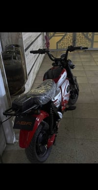 دراجه شحن بطح قفاز نضيف جدا استعمال قليل ماشه ٦٠٠ كيلو فقط بعدها جديده...