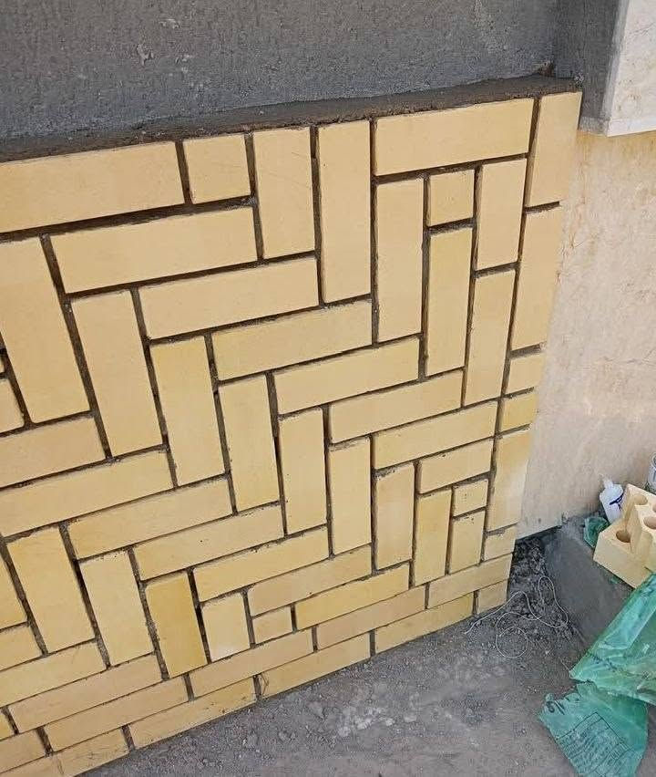 السلام عليكم خلفة واجهيات🏛️ مرمر وتغيف وجف قيم وجلي الحجر 
الهاتف📞 :***********
